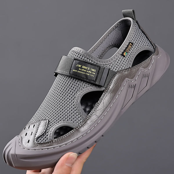 Men's Closed Toe Sandals Casual Breathable Mesh Water Shoe Sandals