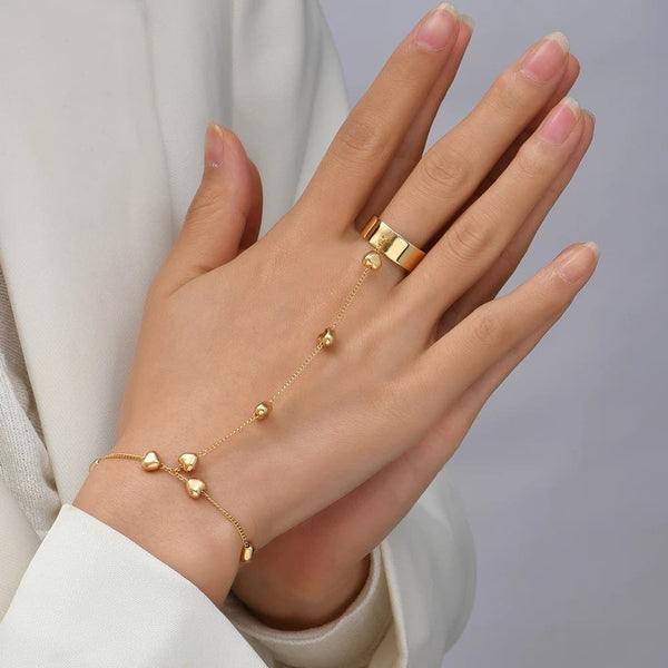 Ladies Ring Linked Finger Bracelet Fashion Heart Pendant